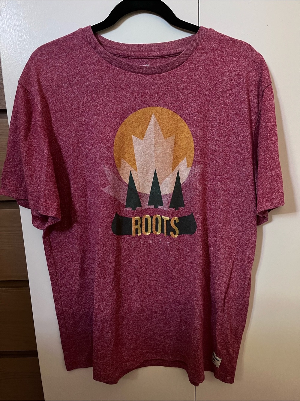 Roots tshirt